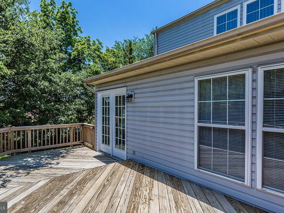 2nd image of 6632 Granville Ct