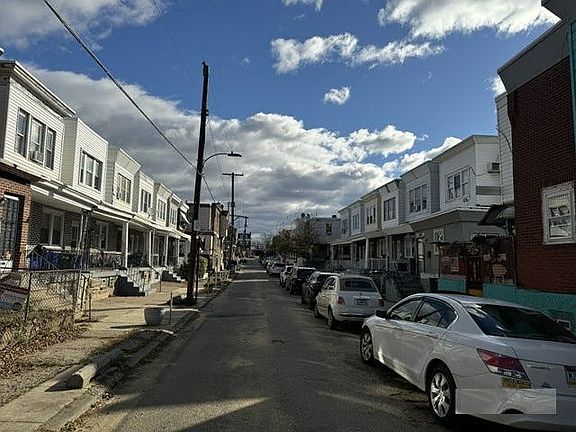 4th image of 418 W Mentor St