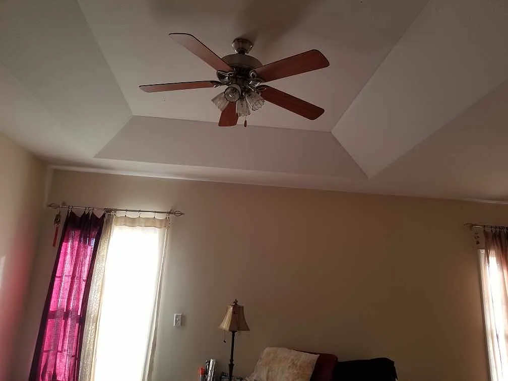 4 bed, 2.5 bath, 2943 sqft, $3,700 — Photo 2