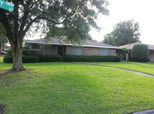 4828 Gentilly St, Lake Charles, LA 70607