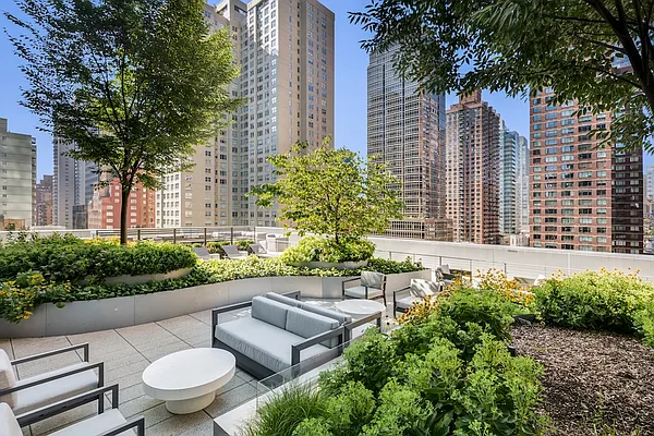 Rented by Bozzuto Management | media 34