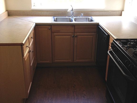 3rd image of 43461 30th St W Unit 1