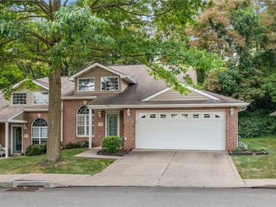 556 Newport Dr, Pittsburgh, PA, 15235