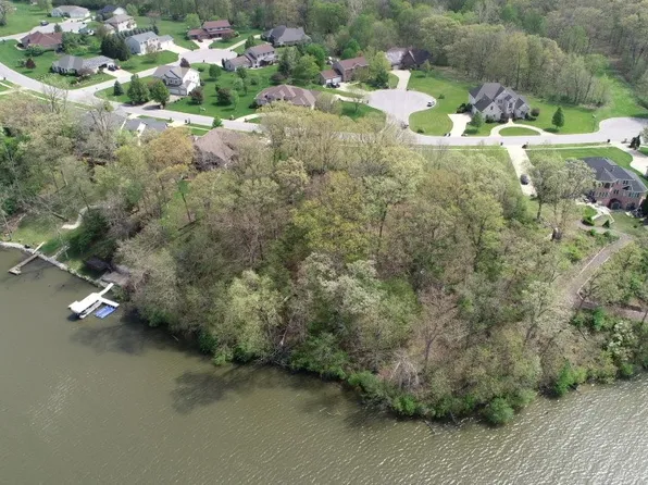 3614 Bayview Dr, Danville, IL 61832