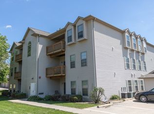 2859 Coral Ct APT 204, Coralville, IA 52241