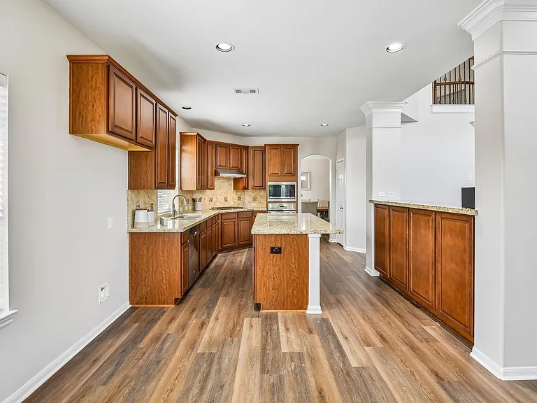 28134 Kudzu Dr — Photo 16