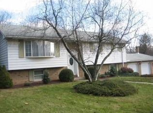 312 Hillcrest Ave, Bethlehem, PA 18020