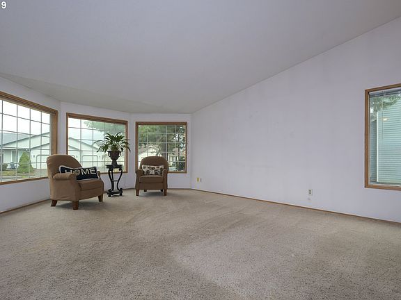 5th image of 9511 NE 83rd Cir