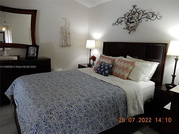 5th image of 17936 NW 63rd Ct