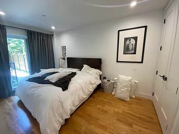 157 Lexington Avenue image 8 of 15