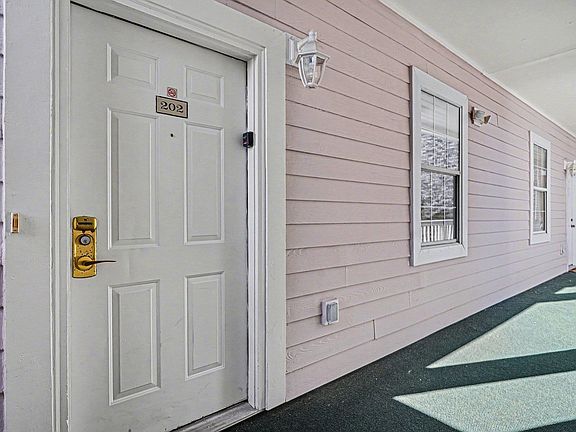 2nd image of 4703 Wild Iris Dr. #202