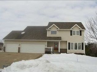 6959 Dakota Dr, West Des Moines, IA 50266