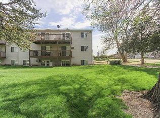 514 5th St APT E, Coralville, IA 52241