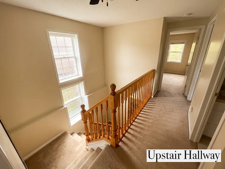1055 Gordon St — Photo 10