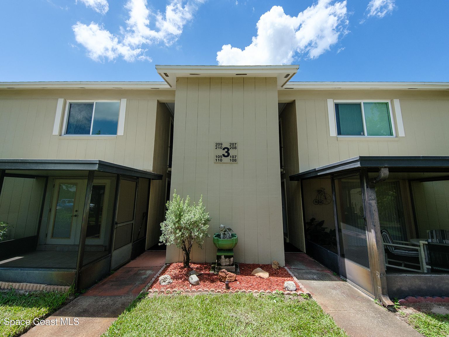 4304 London Town Rd #B109