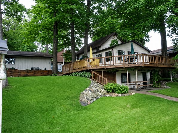 8432 Peninsular Dr
