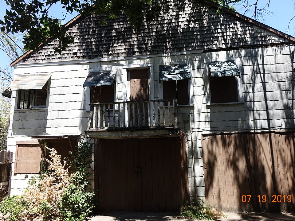2nd image of 579 Santiago Ave