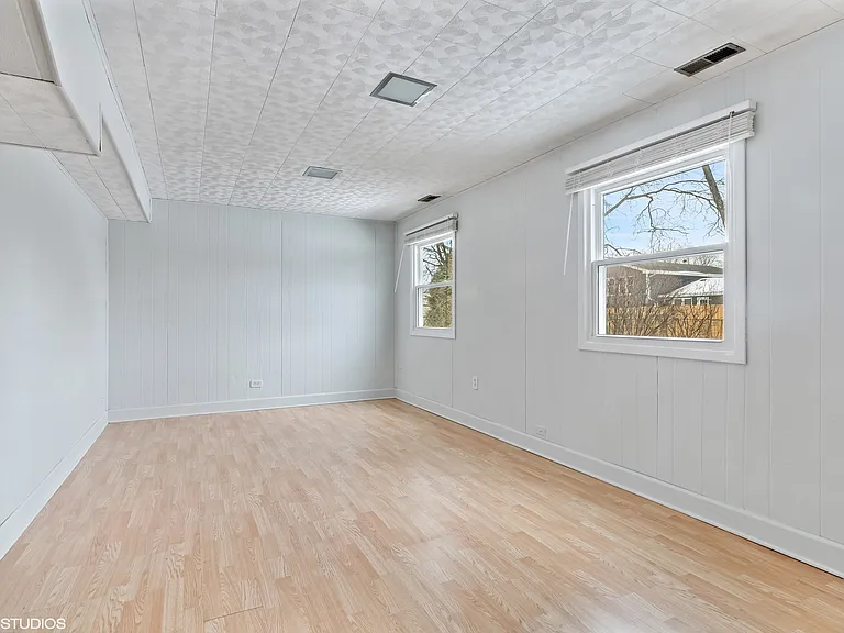 1400 Meyer Rd — Photo 18