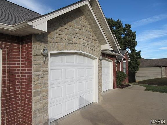 5th image of 125 Highland Woods Dr
