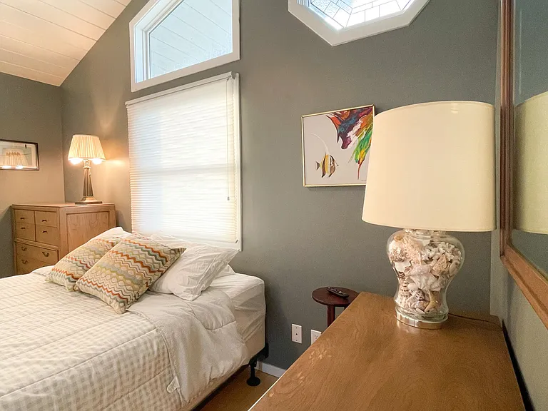 136 Henlopen Dr — Photo 55