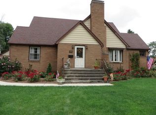 120 N Walnut St, Momence, IL 60954