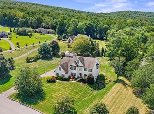 833 Stonybrook Ln, Lewisberry, PA 17339