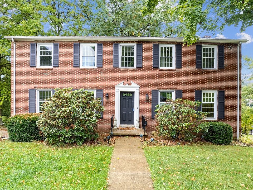 1st image of 12 Chestnut Hill Dr