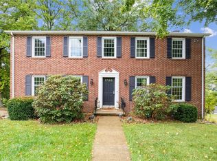 12 Chestnut Hill Dr, Greensburg, PA 15601