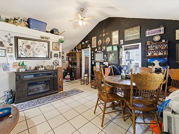 3rd image of 356 Home St