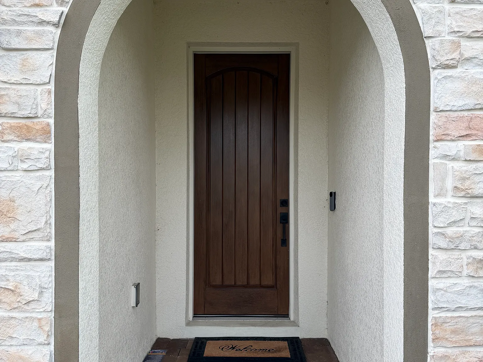 4 bed, 2.5 bath, 3367 sqft, $3,995 — Photo 2