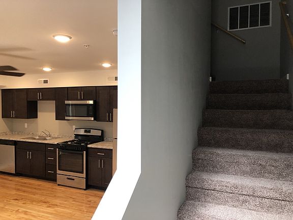 2nd image of 419-423 Brady St #9