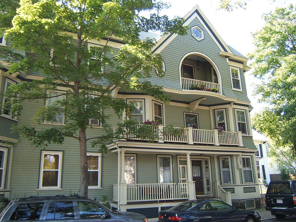 6 Holbrook Street