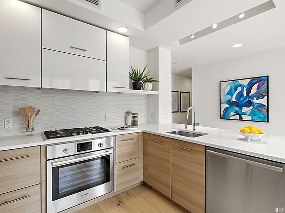 5th image of 451 Donahue St Unit 216