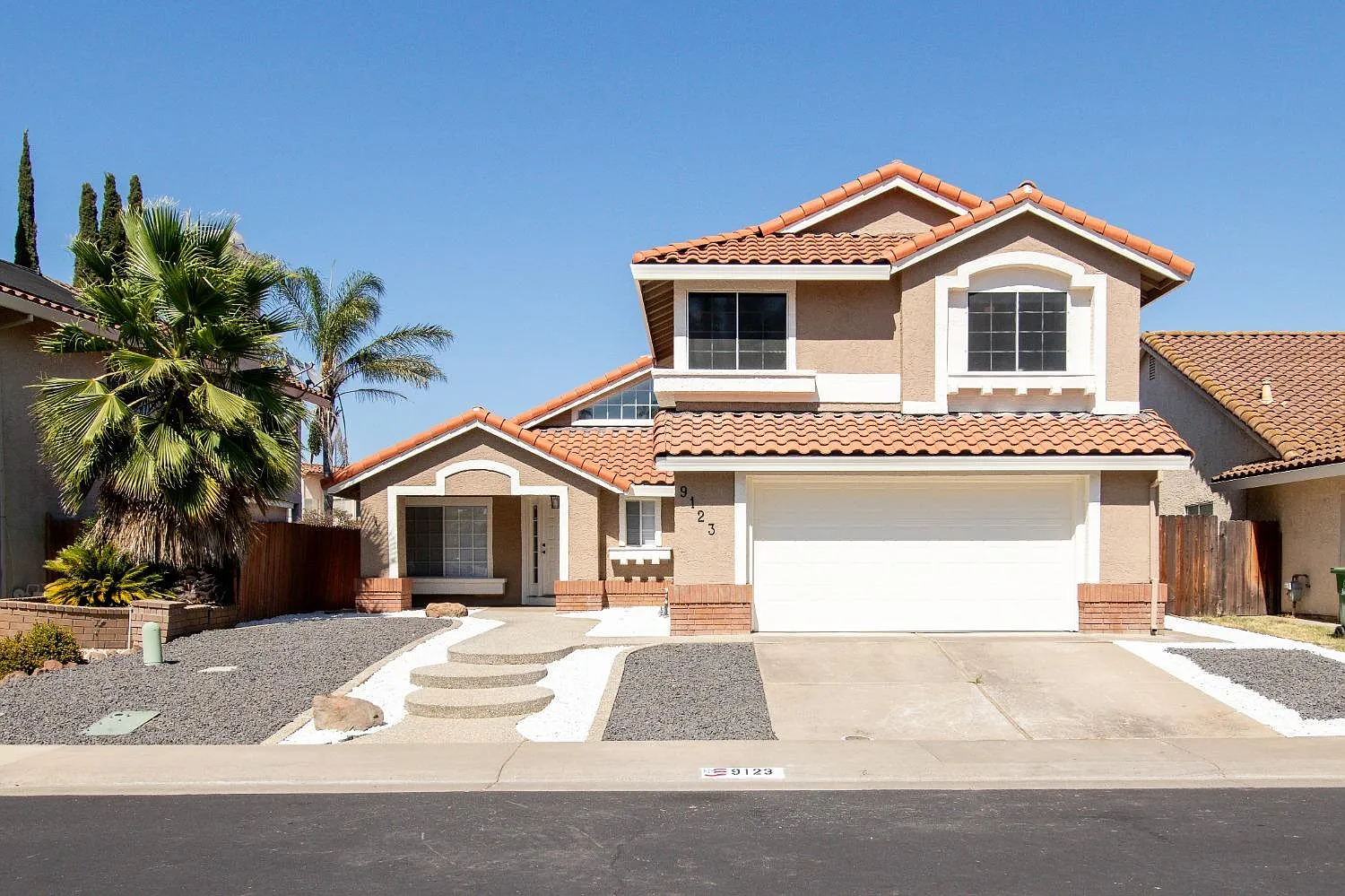 9123 Newport West Way photo 1