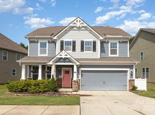 3842 Lake Breeze Dr, Sherrills Ford, NC 28673