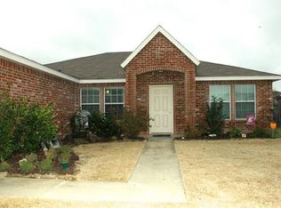 701 Redwing Dr, Saginaw, TX 76131