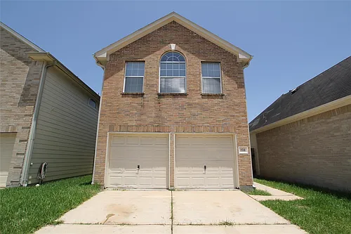 814 Forest Thicket Ln Photo 1