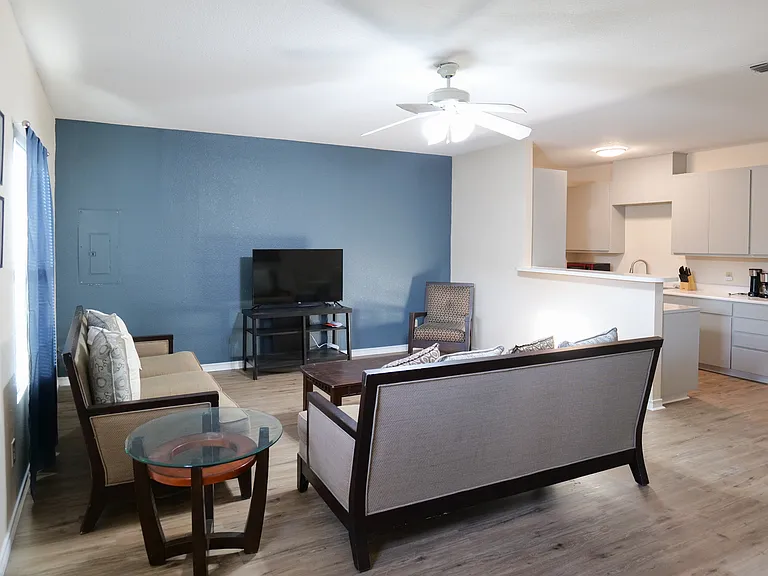 10201 Shane Dr — Photo 9