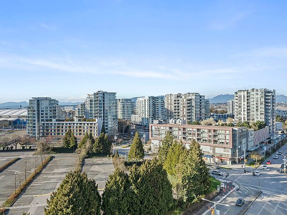 2nd image of 5788 Gilbert Rd #1203