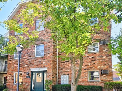 4302 W Shamrock Ln APT 3C, McHenry, IL, 60050