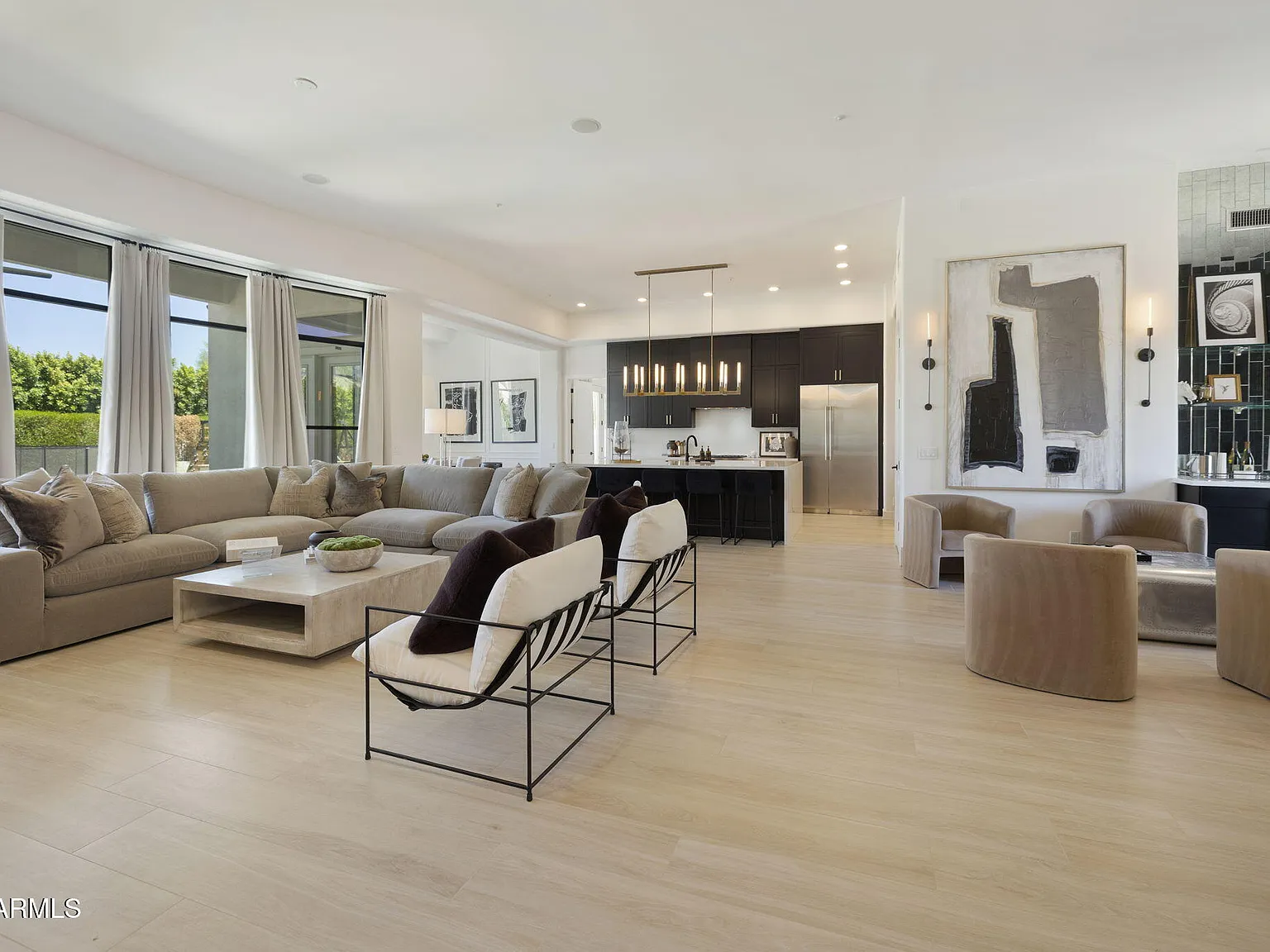 4 bed, 2.5 bath, 3163 sqft, $15,000 — Photo 1
