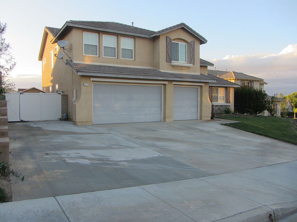 1st image of 28279 Pinyon Pine Ct