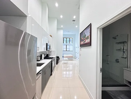 Rented by Oxford Property Group | media 4