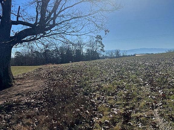 3rd image of 6 Valley Home Rd