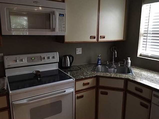 1st image of 2650 Carambola Cir N