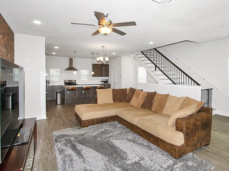 302 Tendick St #1103 — Photo 31