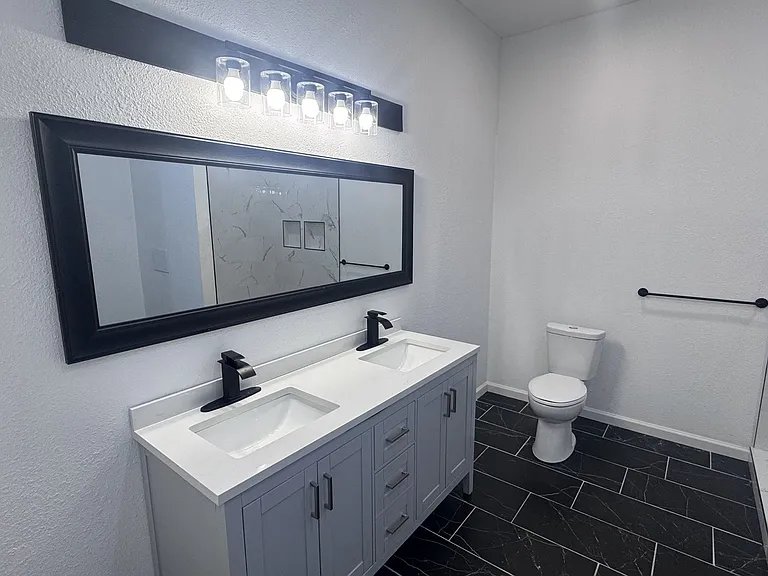 204 Church St #2 — Photo 16