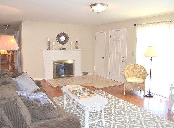 5th image of 8 S Gladstone Ave