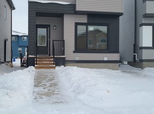 372 Whitehorn Cres #372, Winnipeg, MB R3X0X1