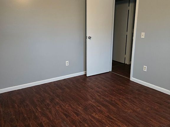 5th image of 3245 Ramond St APT 3